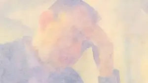 水彩画のようなタッチで描かれた、額に手を当てて考え込んでいる人物のイラスト。自己反省や内省を象徴する。